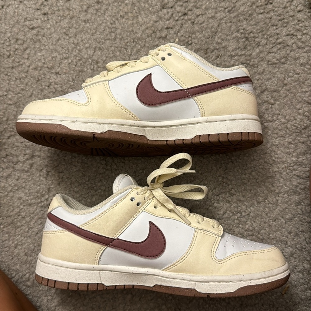 Nike Dunks W6.5 - Picture 3 of 4